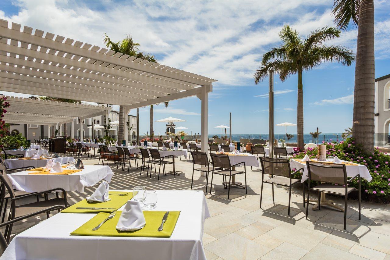 Royal Palm Resort & Spa (Adults Only) Playa De Esquinzo Экстерьер фото